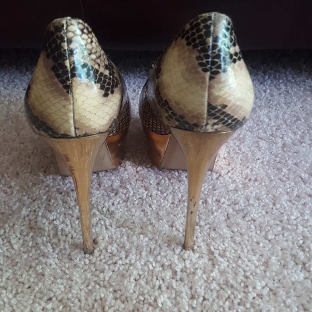 Shoes - Picture 3 of 5